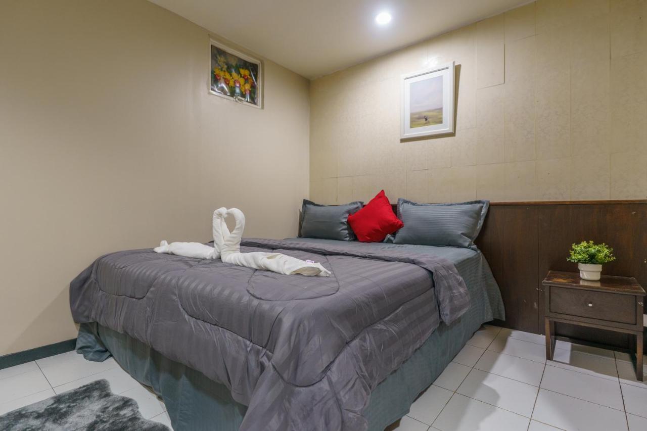 Cheqinn Bed Sukhumvit 4 Nana Plaza Banguecoque Exterior foto