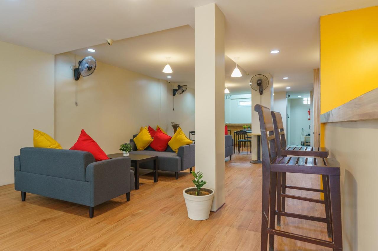 Cheqinn Bed Sukhumvit 4 Nana Plaza Banguecoque Exterior foto